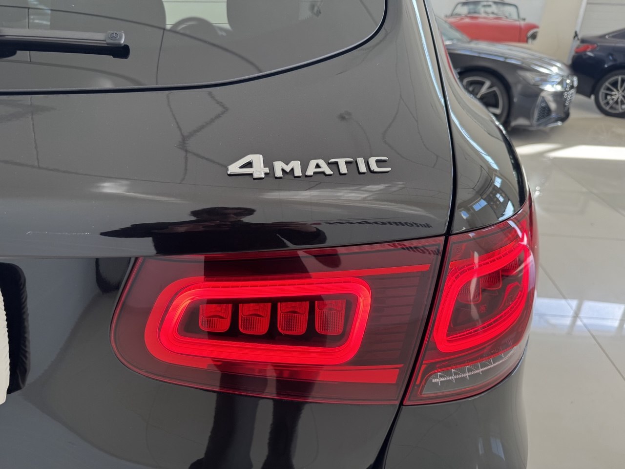 MERCEDES-BENZ GLC220D 4 MATIC