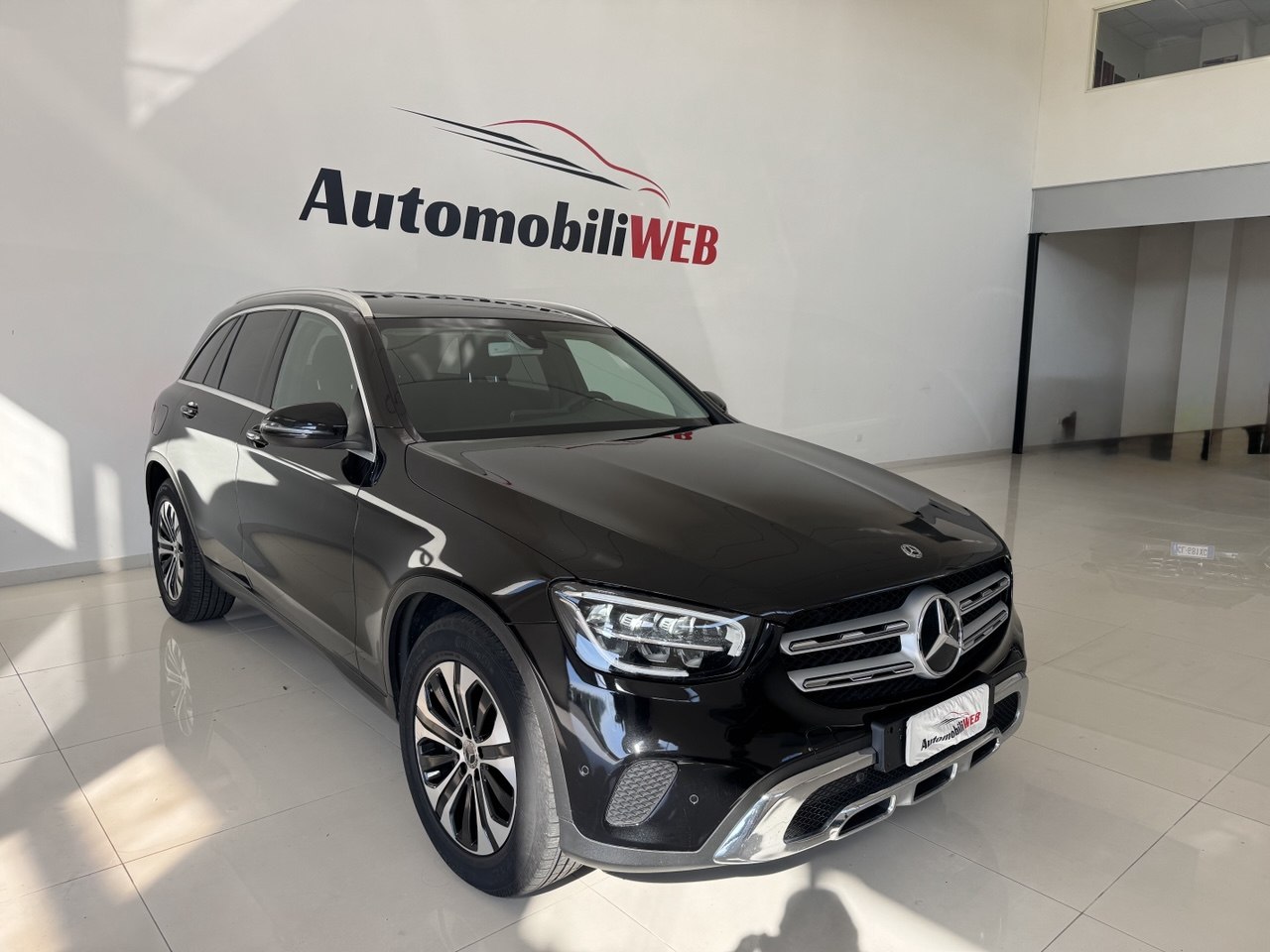 MERCEDES-BENZ GLC220D 4 MATIC