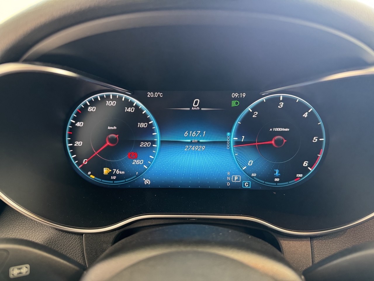 MERCEDES-BENZ GLC220D 4 MATIC