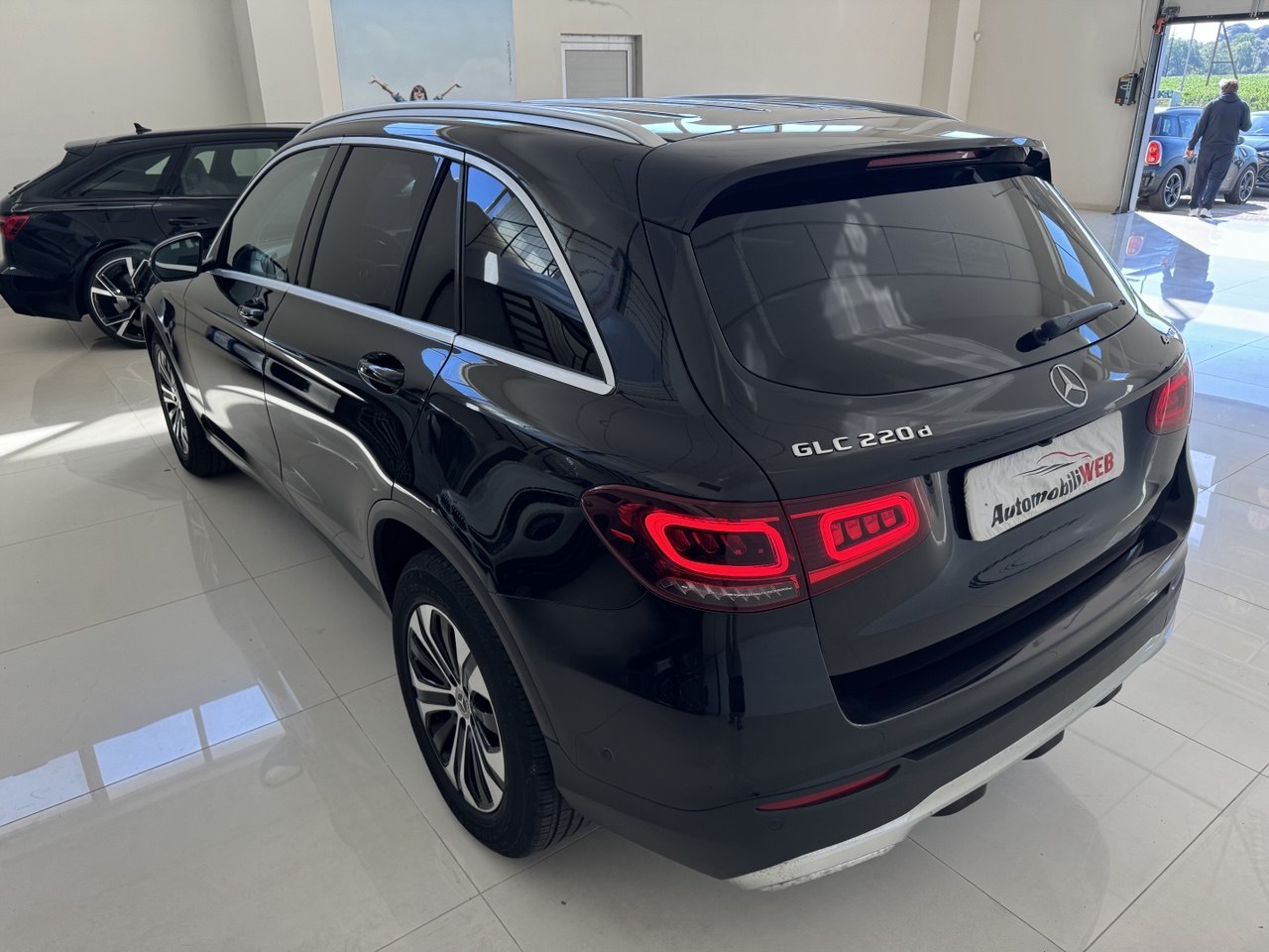 MERCEDES-BENZ GLC220D 4 MATIC