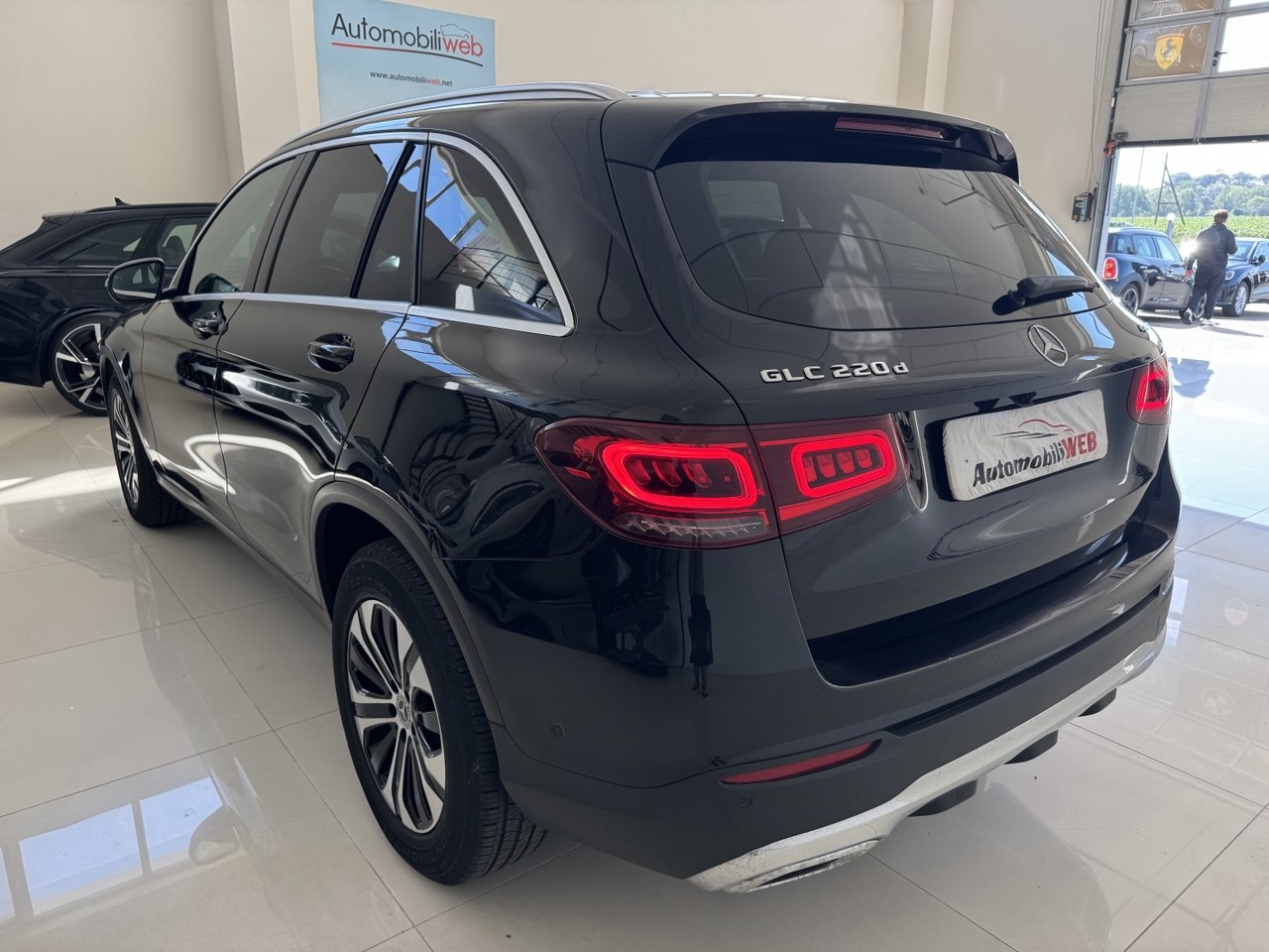 MERCEDES-BENZ GLC220D 4 MATIC