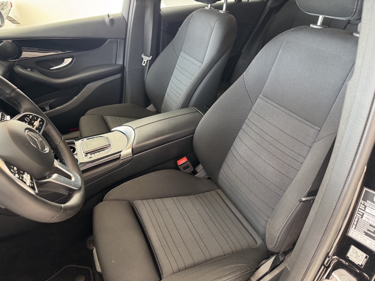 MERCEDES-BENZ GLC220D 4 MATIC