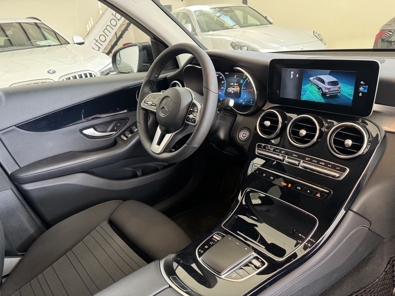 MERCEDES-BENZ GLC220D 4 MATIC