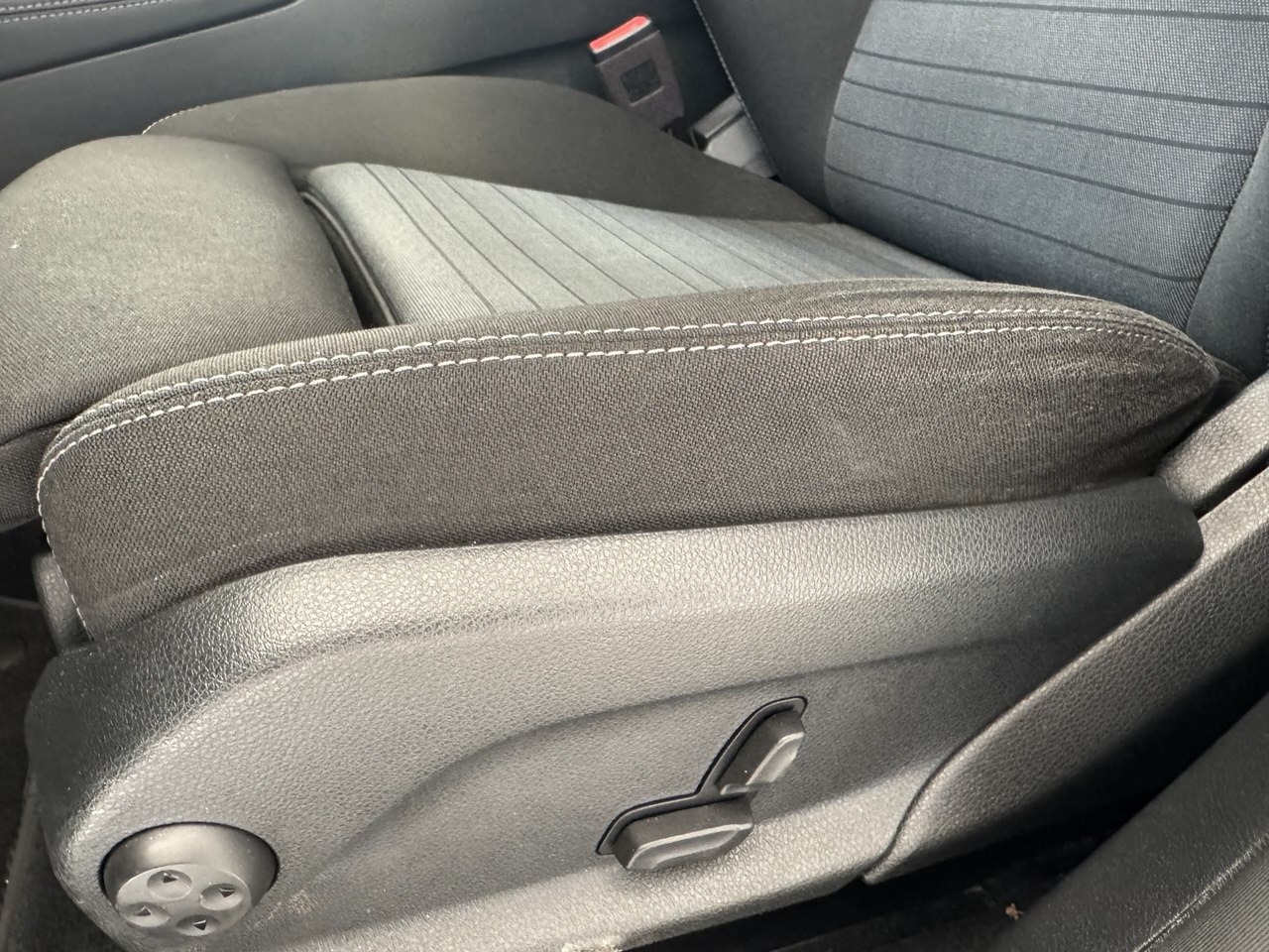 MERCEDES-BENZ GLC220D 4 MATIC