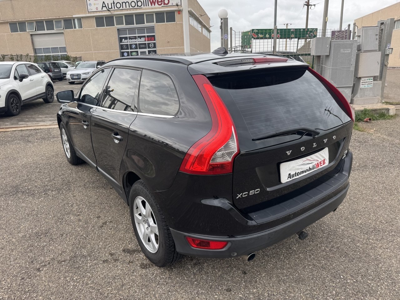 VOLVO XC60 2400