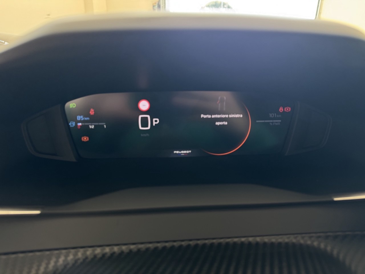 PEUGEOT 208 ALLURE HYBRID AUTOMATICA