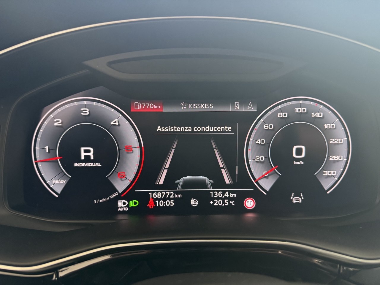 AUDI Q8 S-LINE QUATTRO