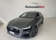 AUDI Q8 S-LINE QUATTRO