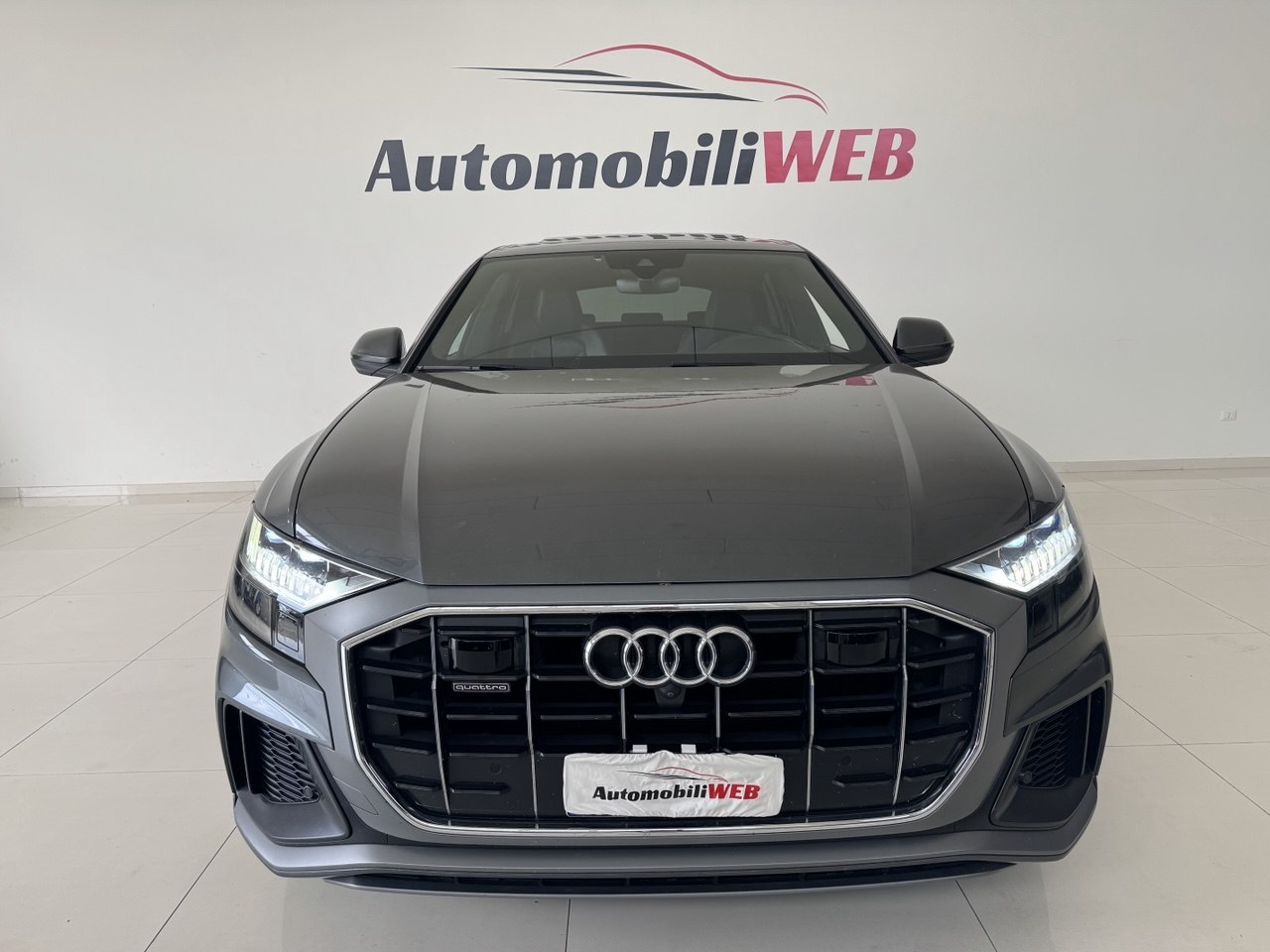 AUDI Q8 S-LINE QUATTRO