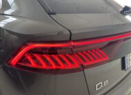 AUDI Q8 S-LINE QUATTRO