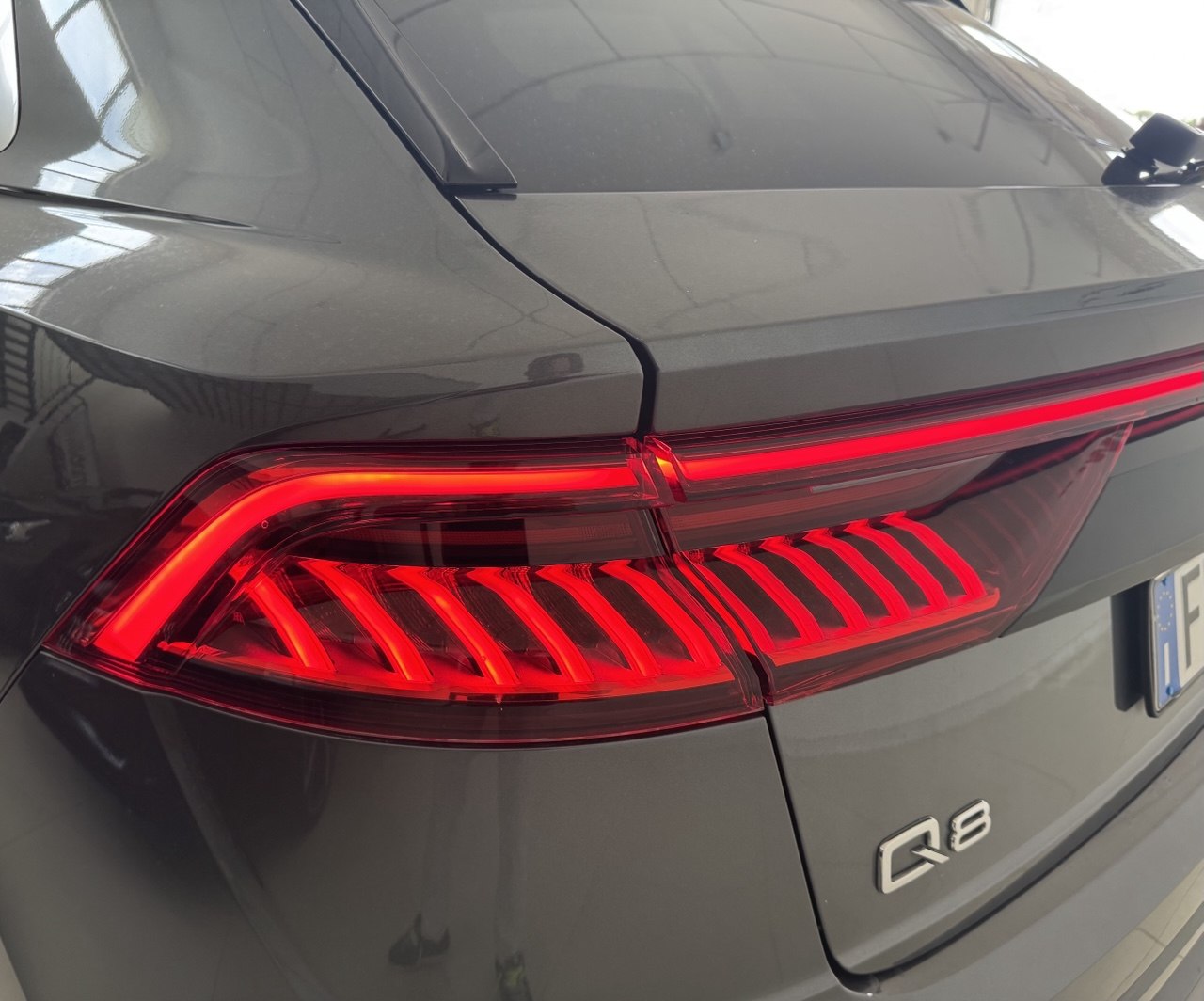 AUDI Q8 S-LINE QUATTRO