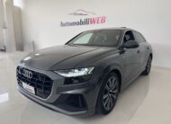 AUDI Q8 S-LINE QUATTRO