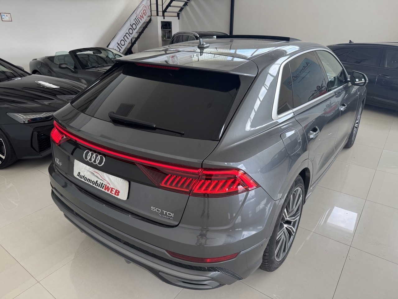 AUDI Q8 S-LINE QUATTRO