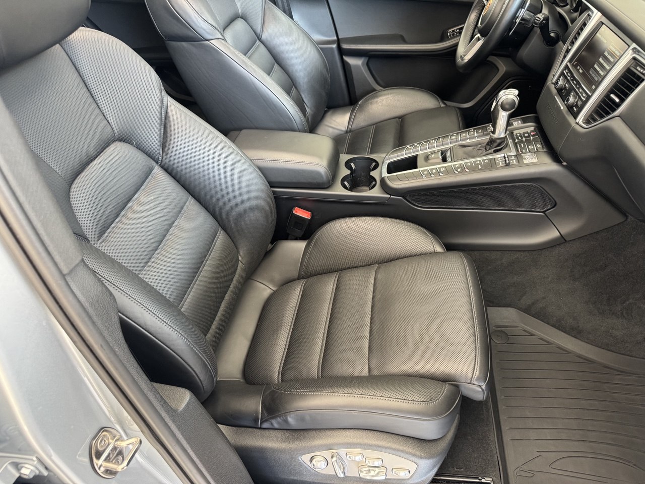PORSCHE MACAN S 3.0