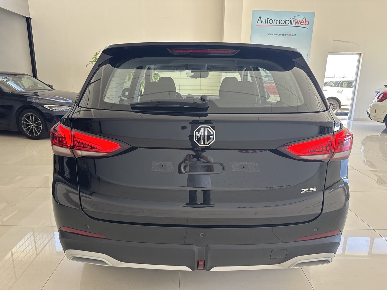 MG ZS STANDARD