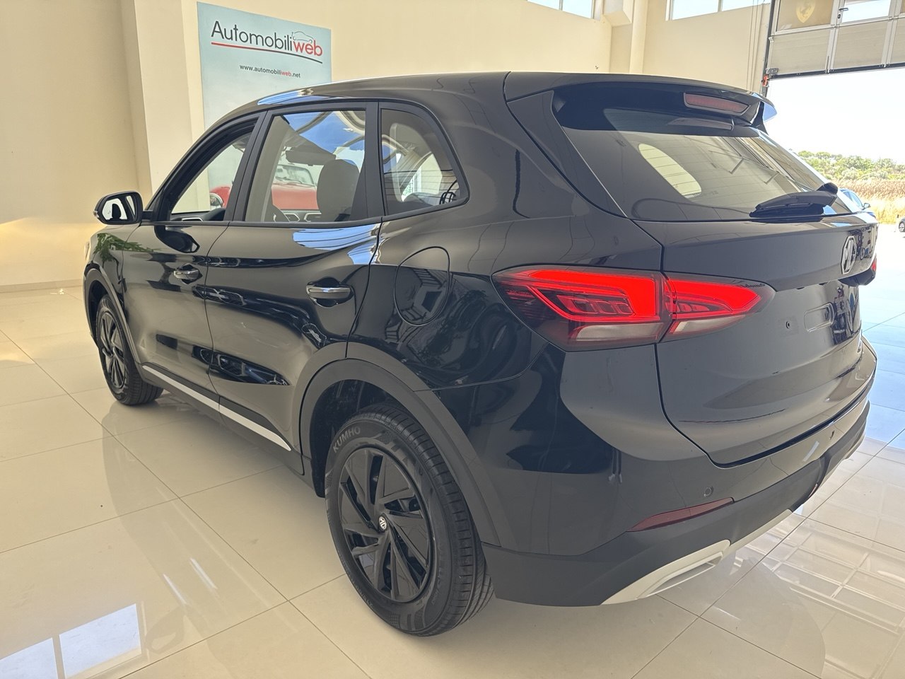 MG ZS STANDARD