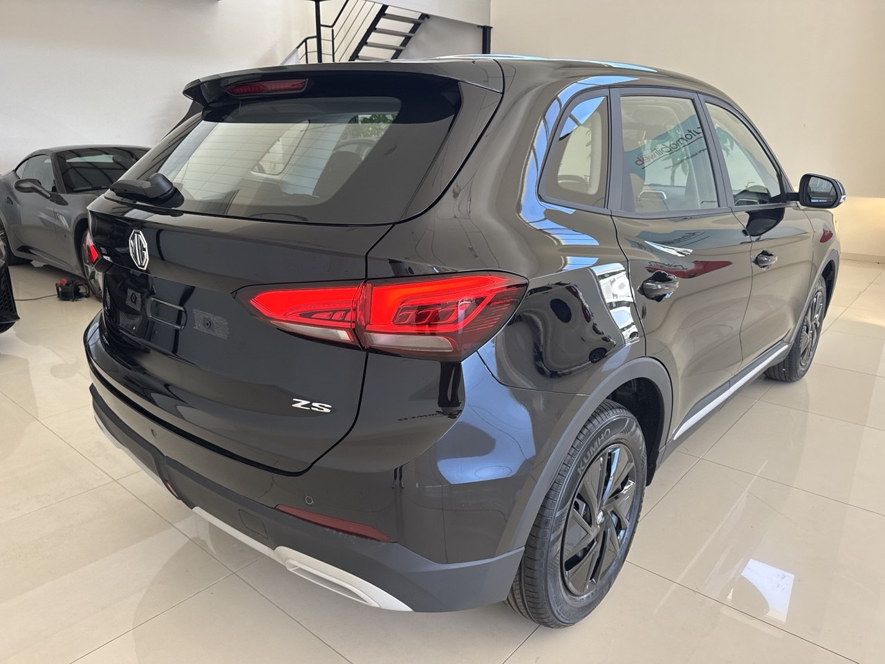 MG ZS STANDARD