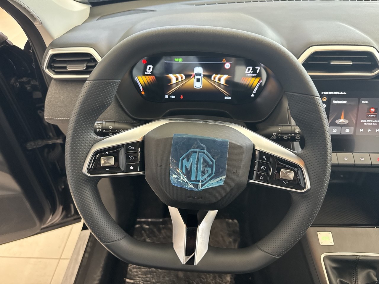 MG ZS STANDARD