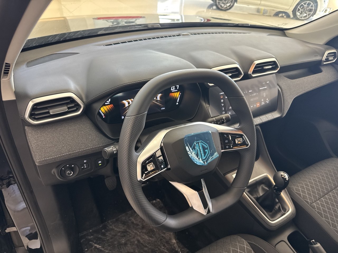MG ZS STANDARD