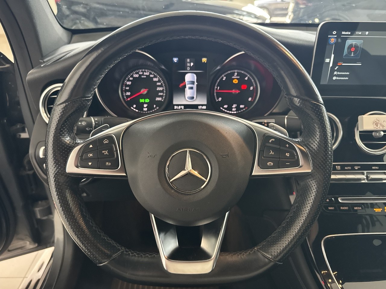MERCEDES-BENZ GLC 250D 4MATIC PREMIUM
