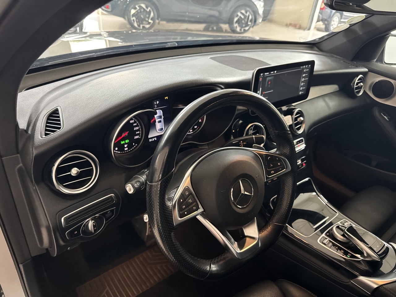 MERCEDES-BENZ GLC 250D 4MATIC PREMIUM