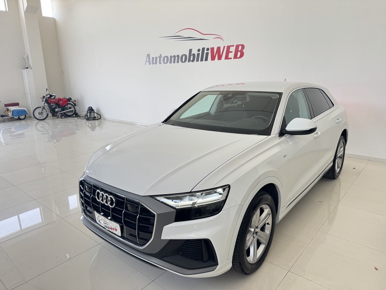AUDI Q8 45TDI QUATTRO S-LINE