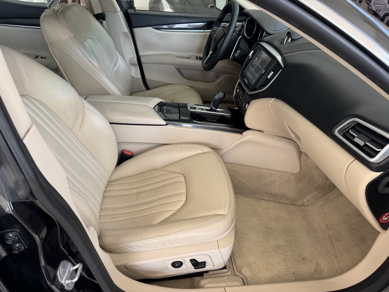 MASERATI GHIBLI 3.0