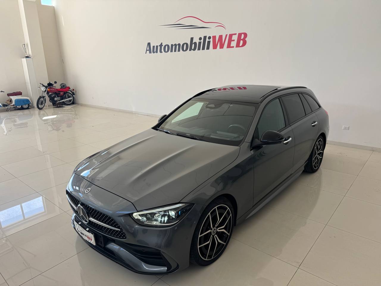 MERCEDES-BENZ C300 PREMIUM AMG