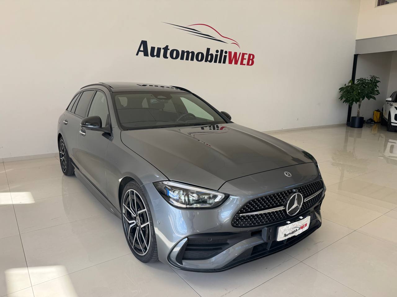 MERCEDES-BENZ C300 PREMIUM AMG