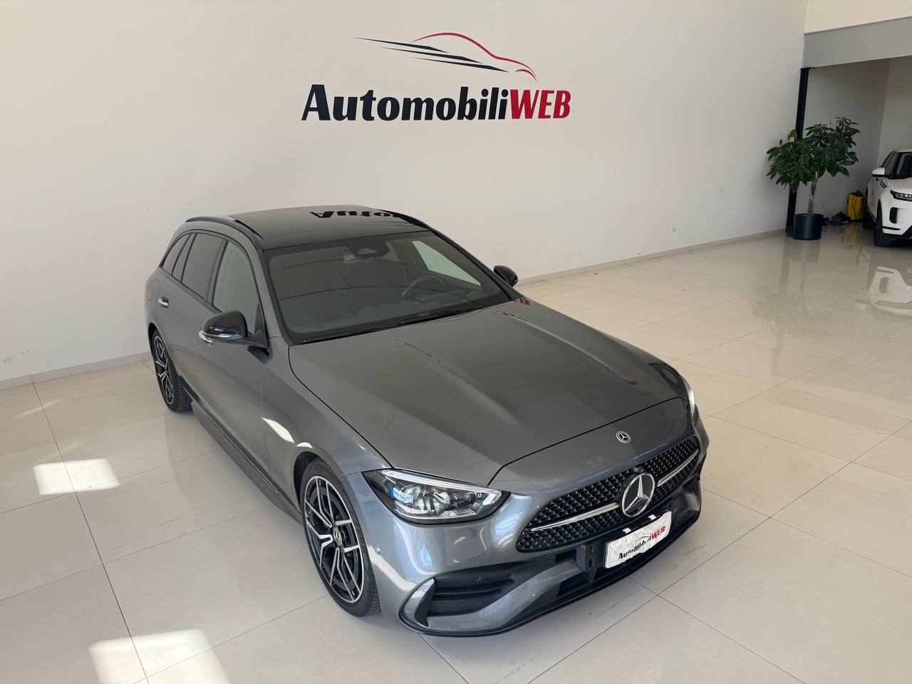 MERCEDES-BENZ C300 PREMIUM AMG