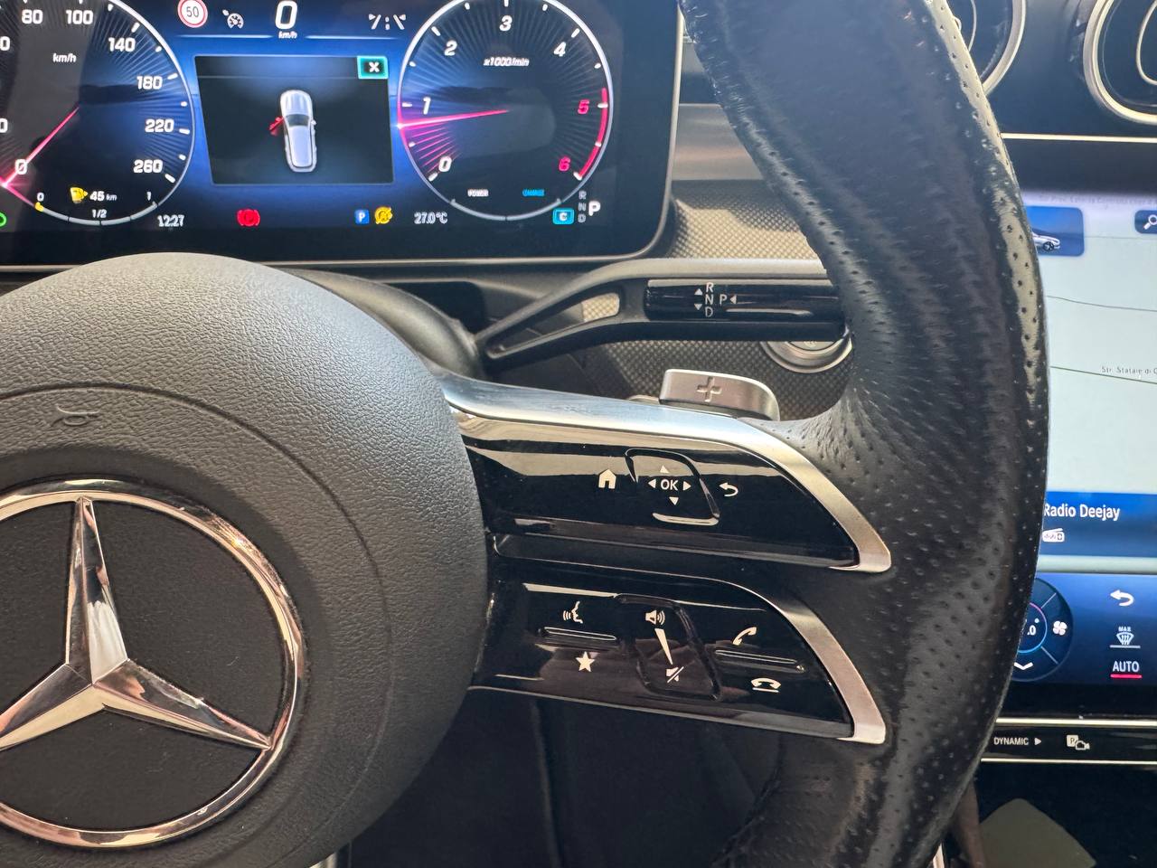 MERCEDES-BENZ C300 PREMIUM AMG