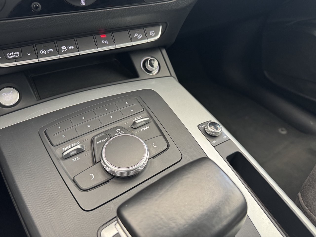 AUDI Q5 40 TDI