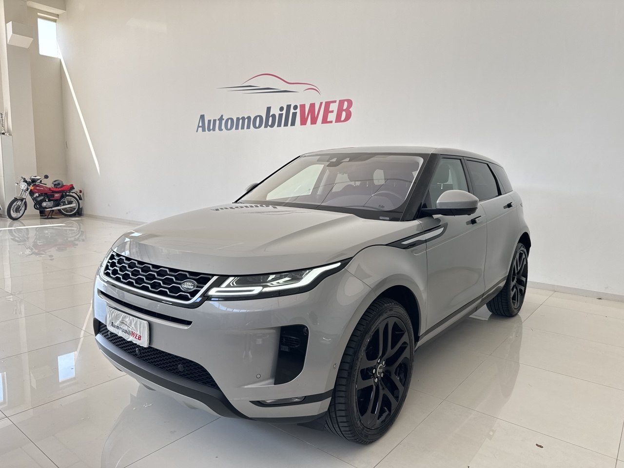 LAND ROVER RANGE ROVER EVOQUE SE