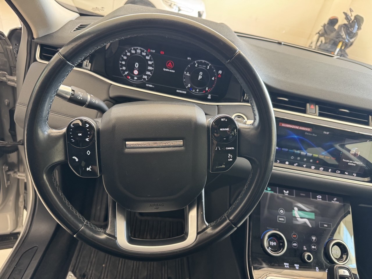 LAND ROVER RANGE ROVER EVOQUE SE