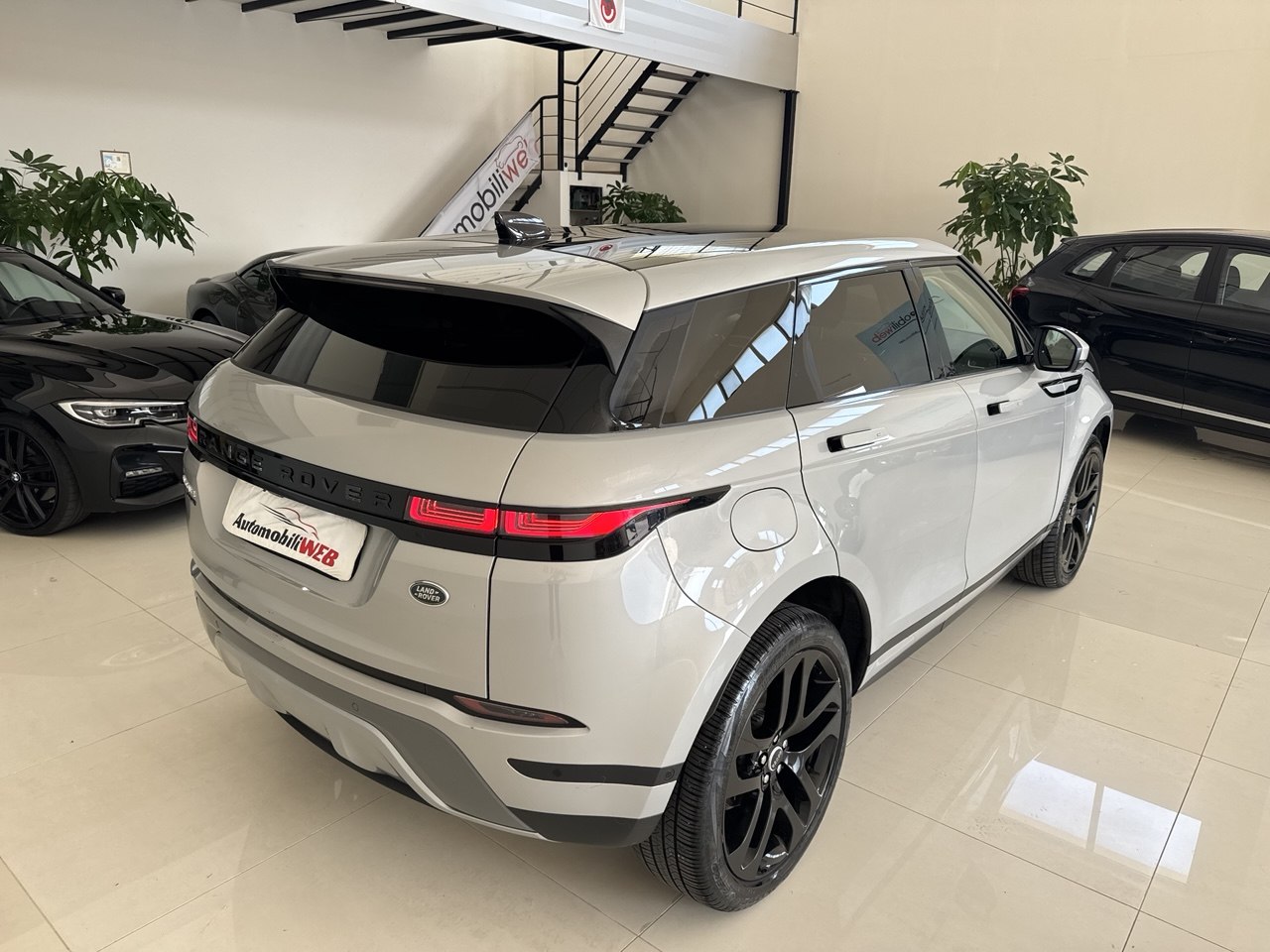 LAND ROVER RANGE ROVER EVOQUE SE