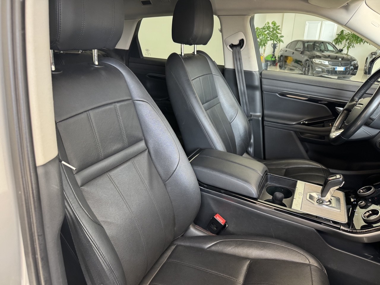 LAND ROVER RANGE ROVER EVOQUE SE