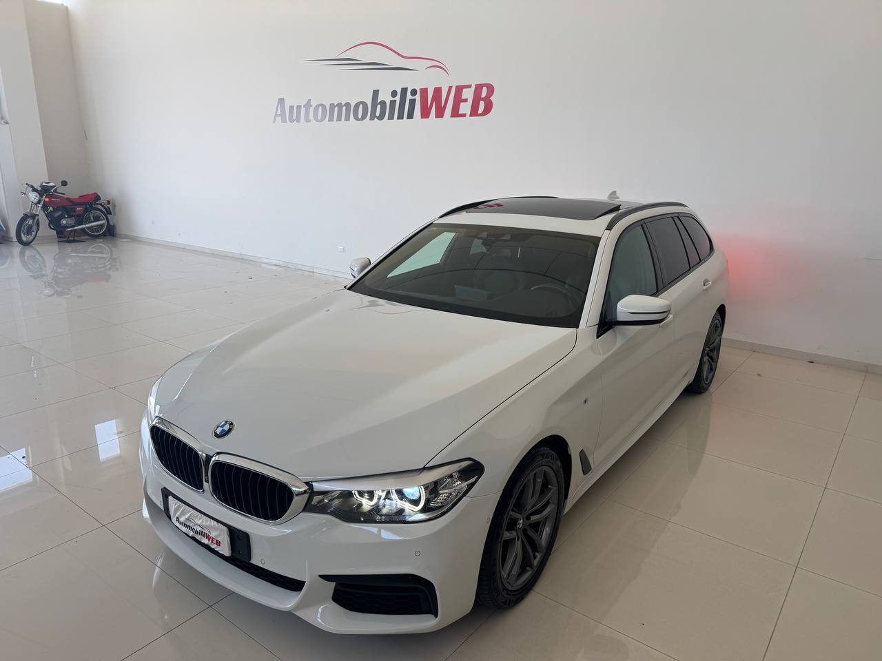 BMW 520 XDRIVE M-SPORT