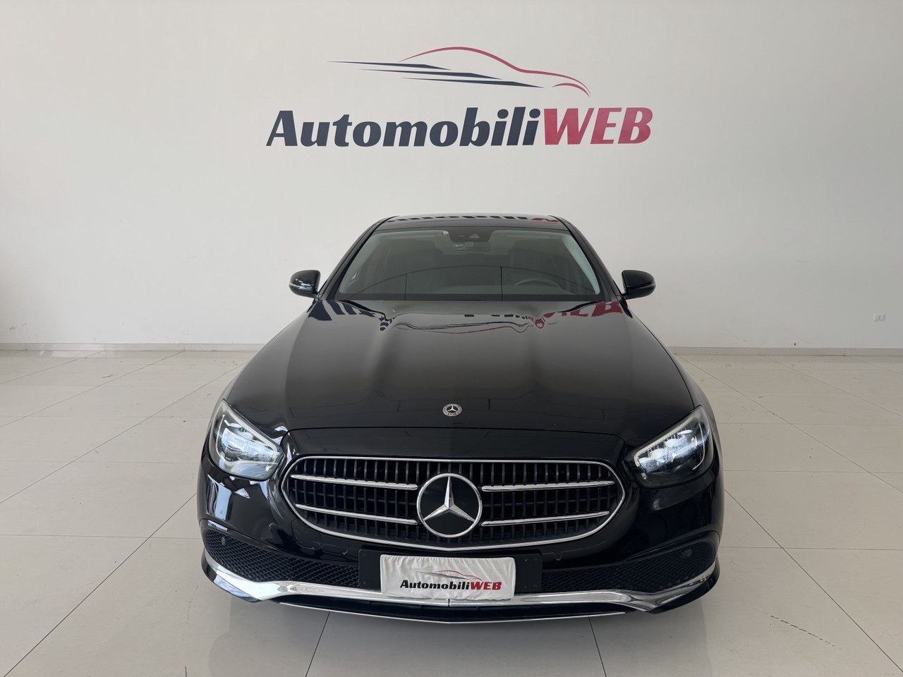 MERCEDES E200