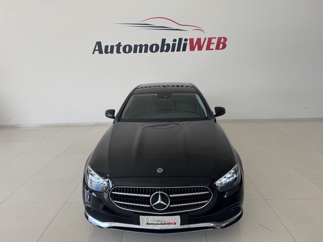 MERCEDES E200