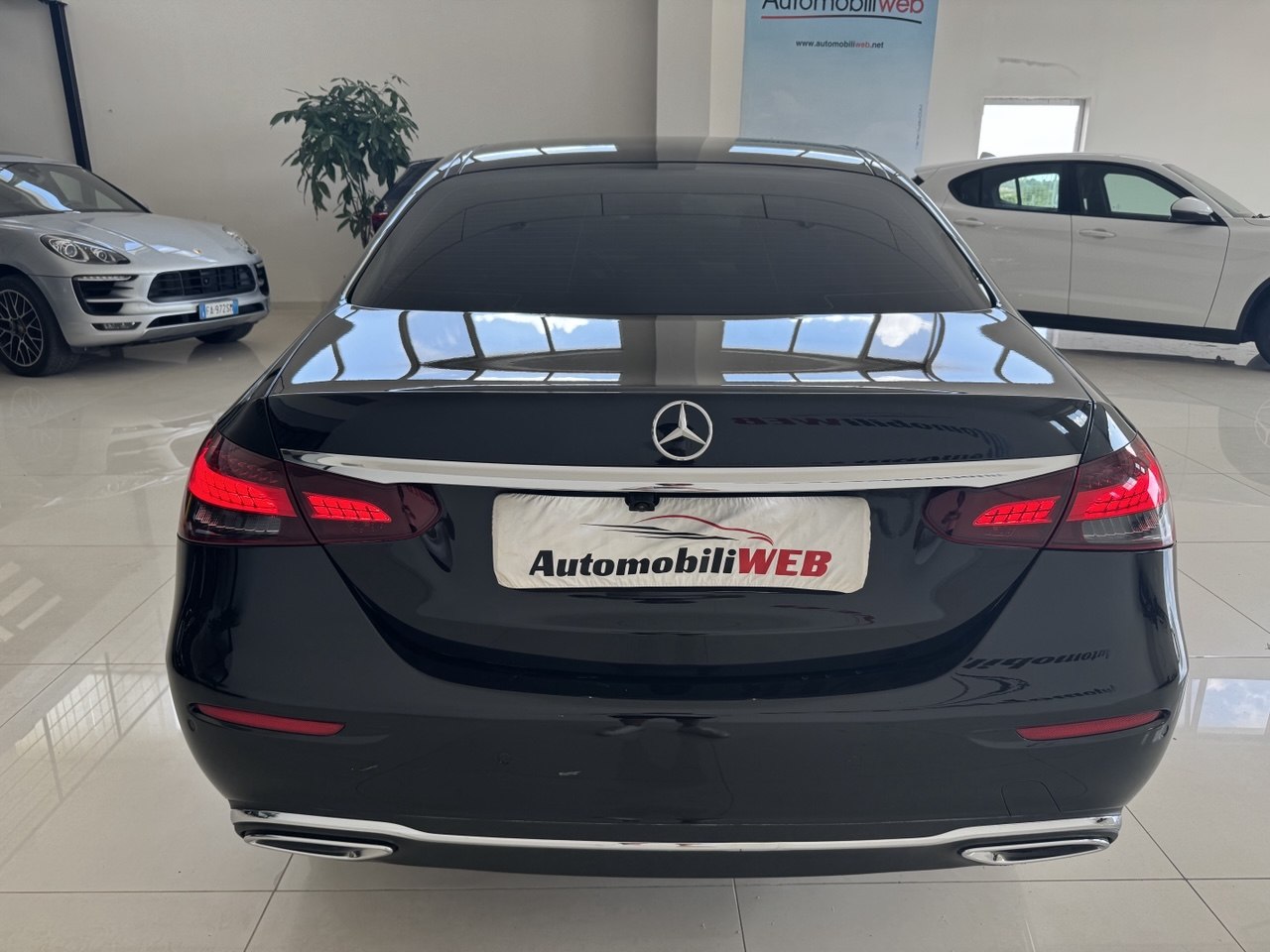 MERCEDES E200