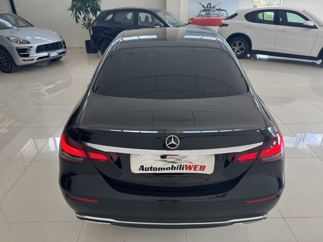 MERCEDES E200