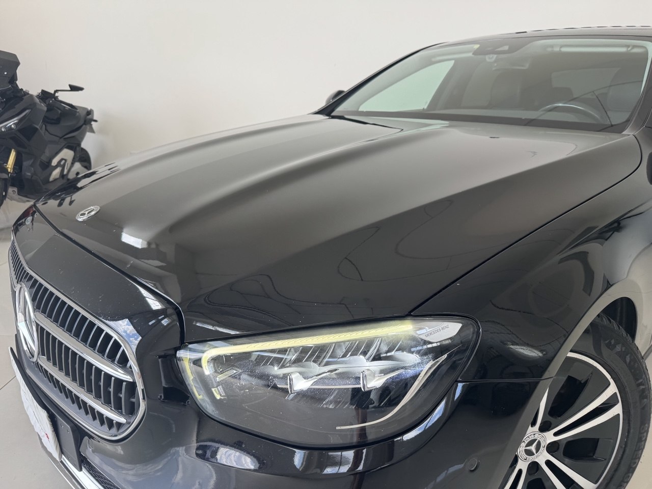 MERCEDES E200
