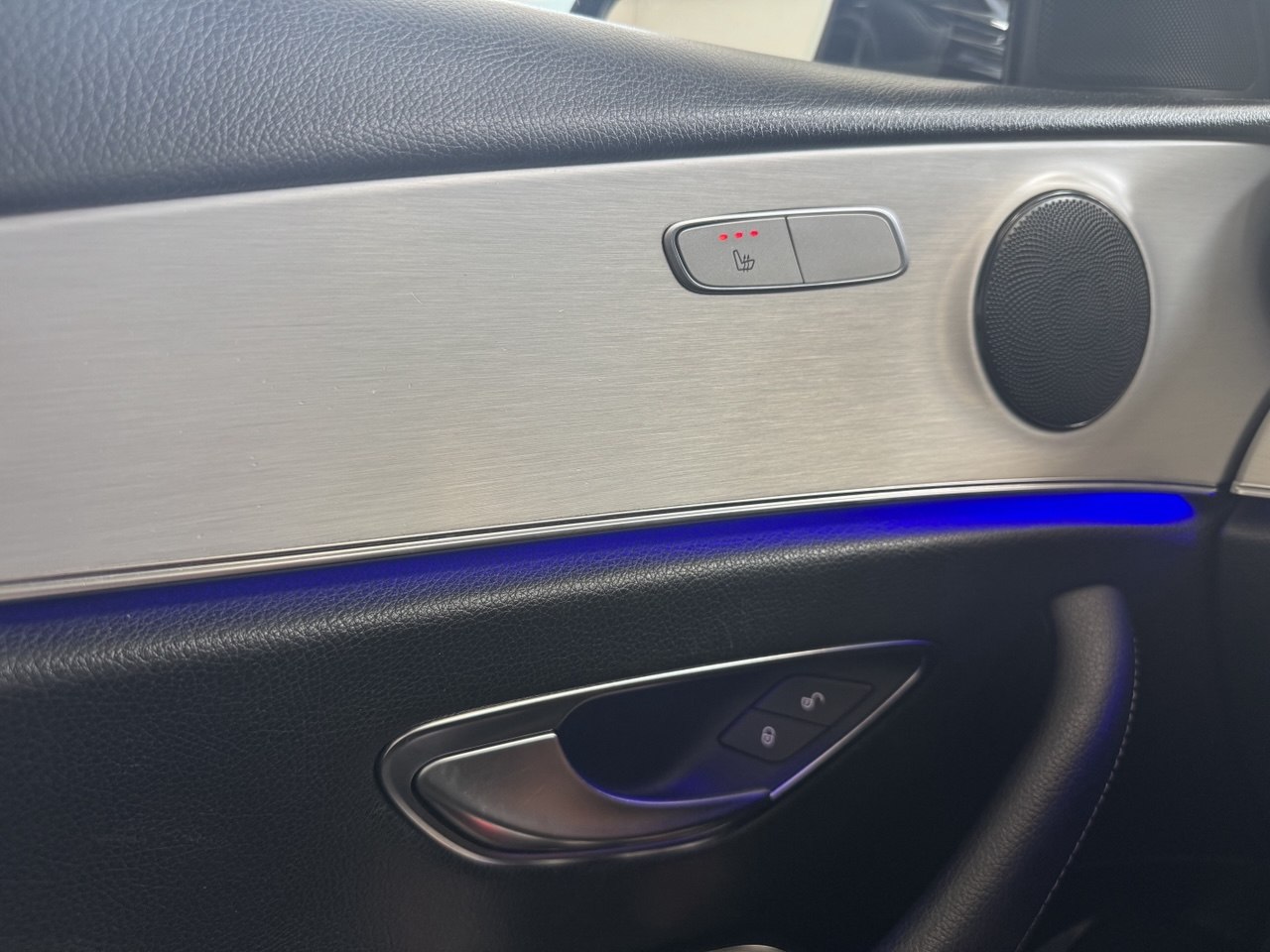 MERCEDES E200