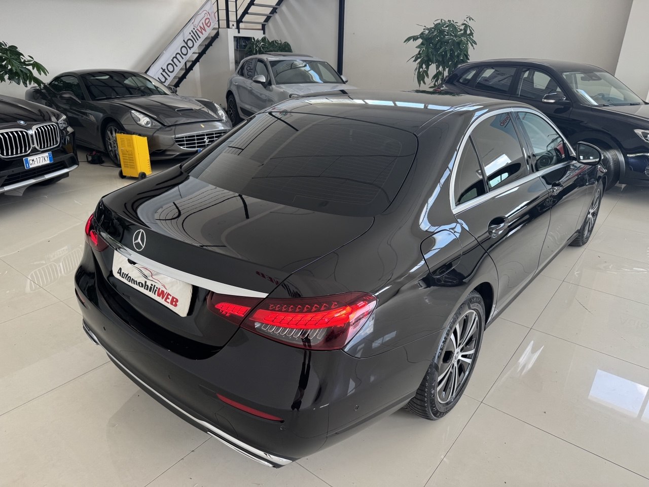 MERCEDES E200