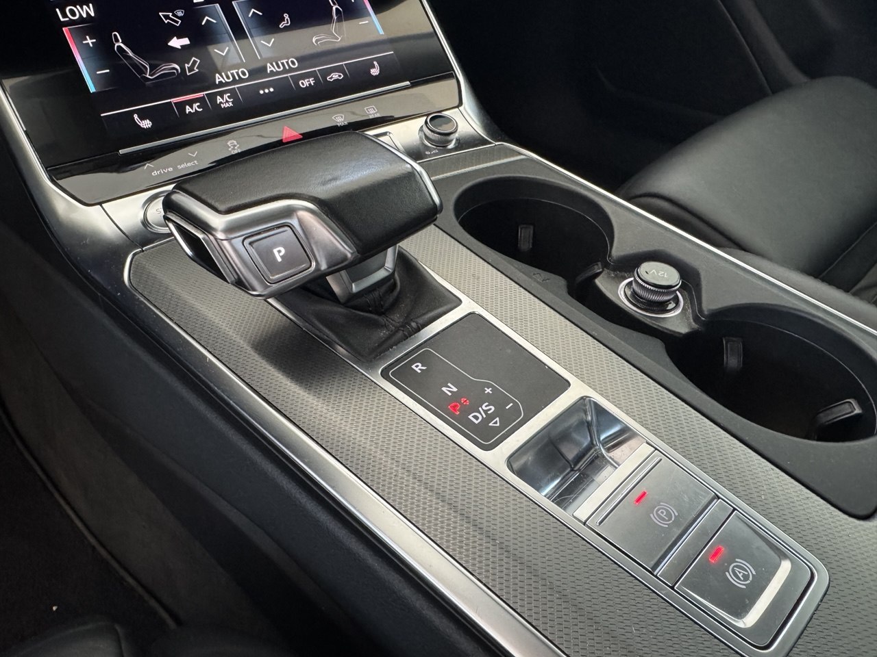 AUDI A6 40 TDI S-LINE