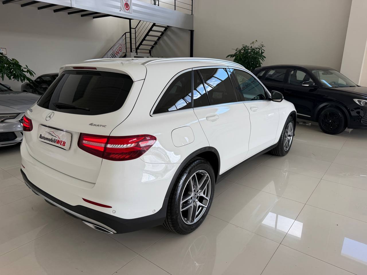 MERCEDES GLC 250D 4 MATIC PREMIUM