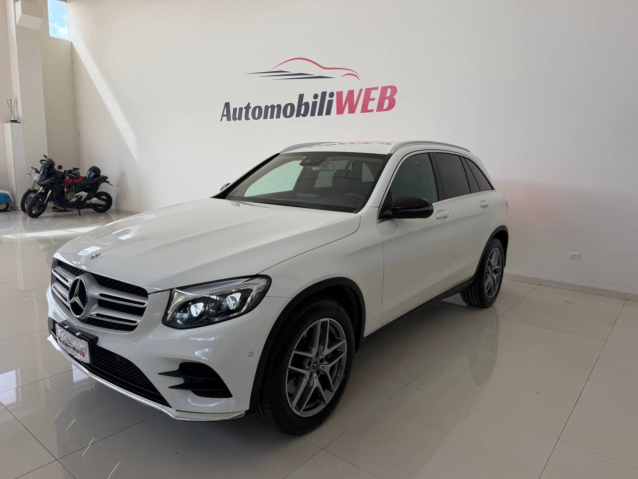 MERCEDES GLC 250D 4 MATIC PREMIUM
