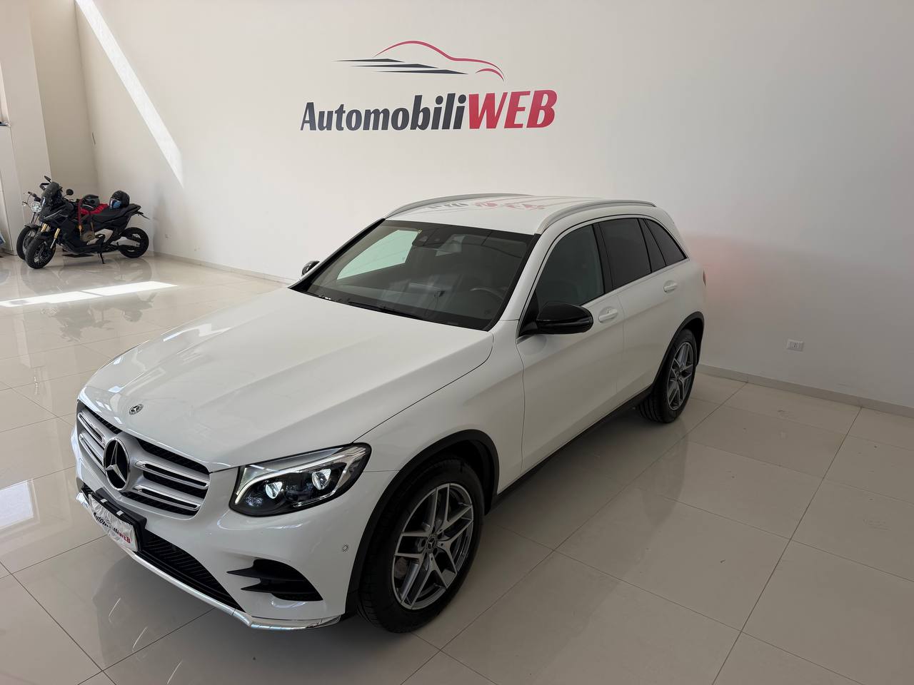 MERCEDES GLC 250D 4 MATIC PREMIUM