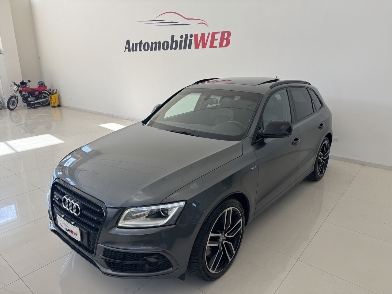 AUDI SQ5 QUATTRO