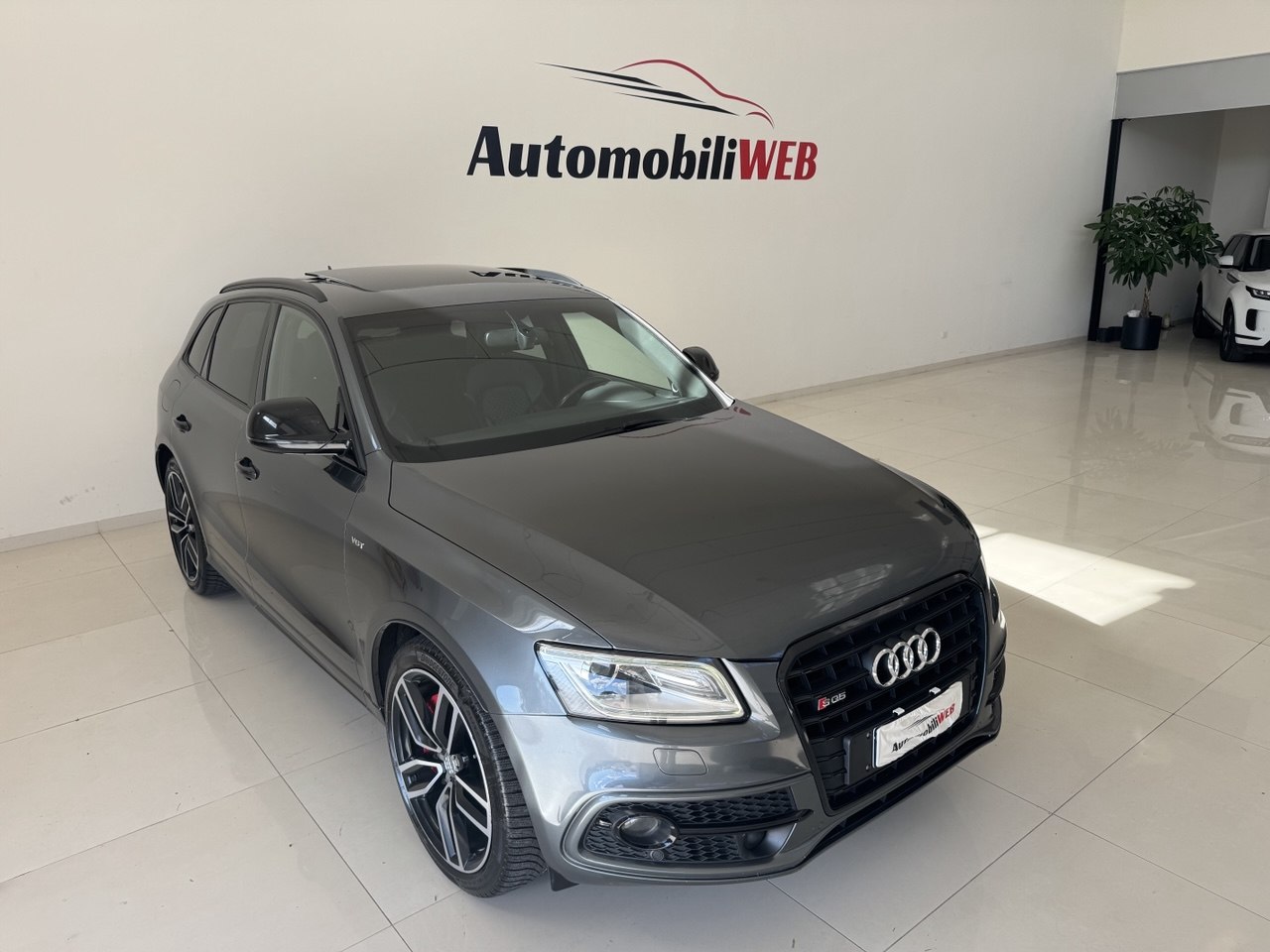 AUDI SQ5 QUATTRO